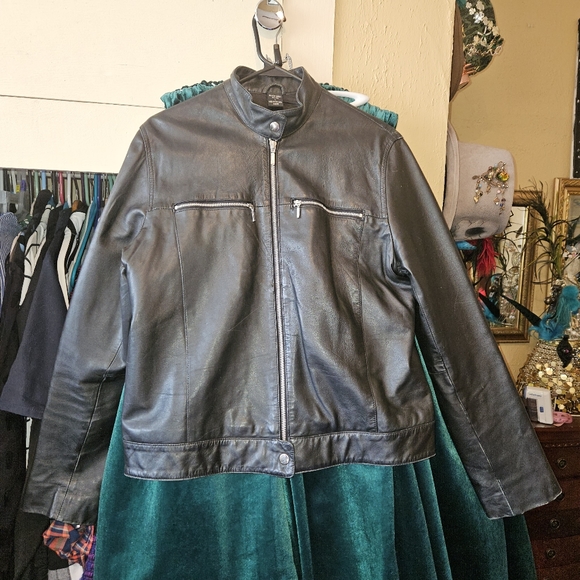 Y2K Black Leather Jacket - Picture 1 of 7
